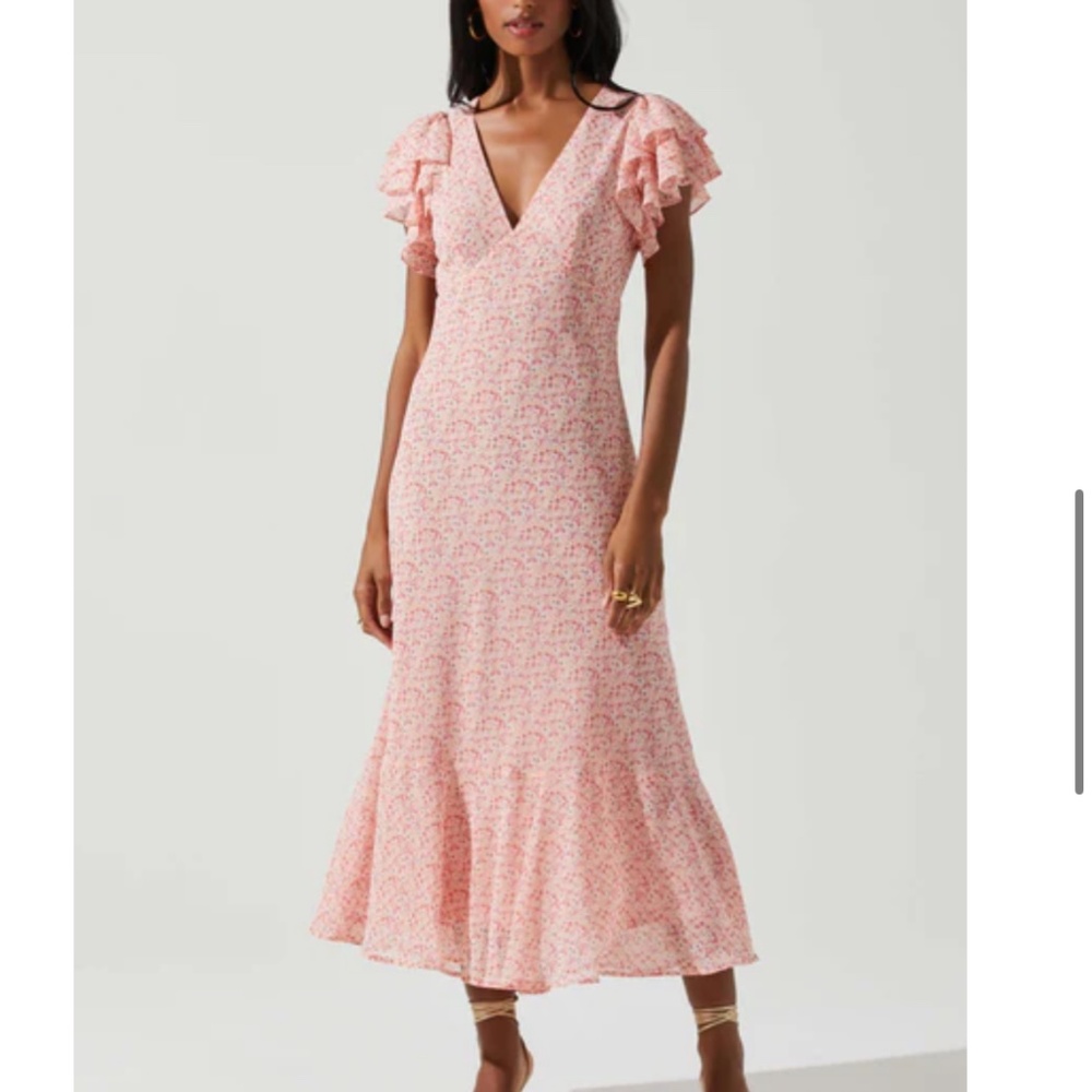 ASTR THE LABEL - NWT CELESTINE FLORAL RUFFLE DRESS